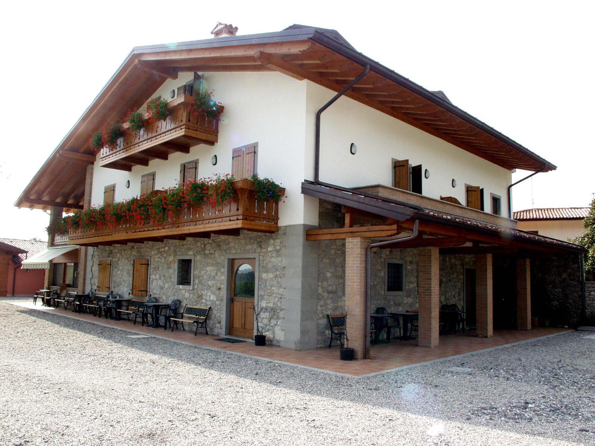 Wine Resort Faedis Extérieur photo